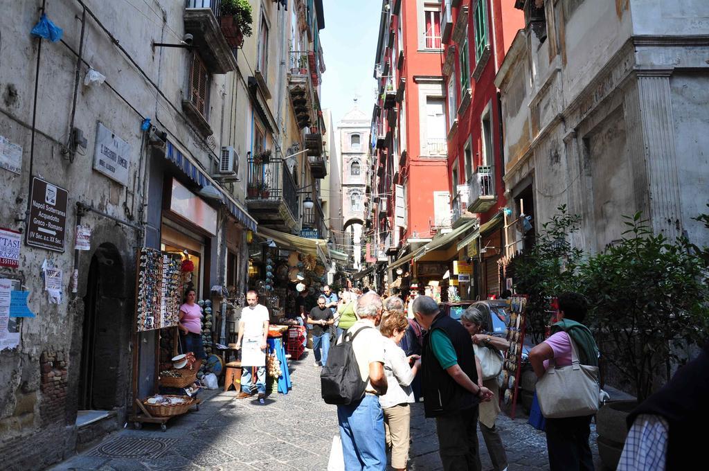 Spaccanapoli Bros. B&B Dış mekan fotoğraf